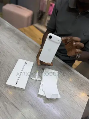 New Apple iPhone 17 256 GB White
