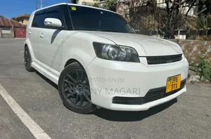 Toyota Corolla Rumion 2010 White