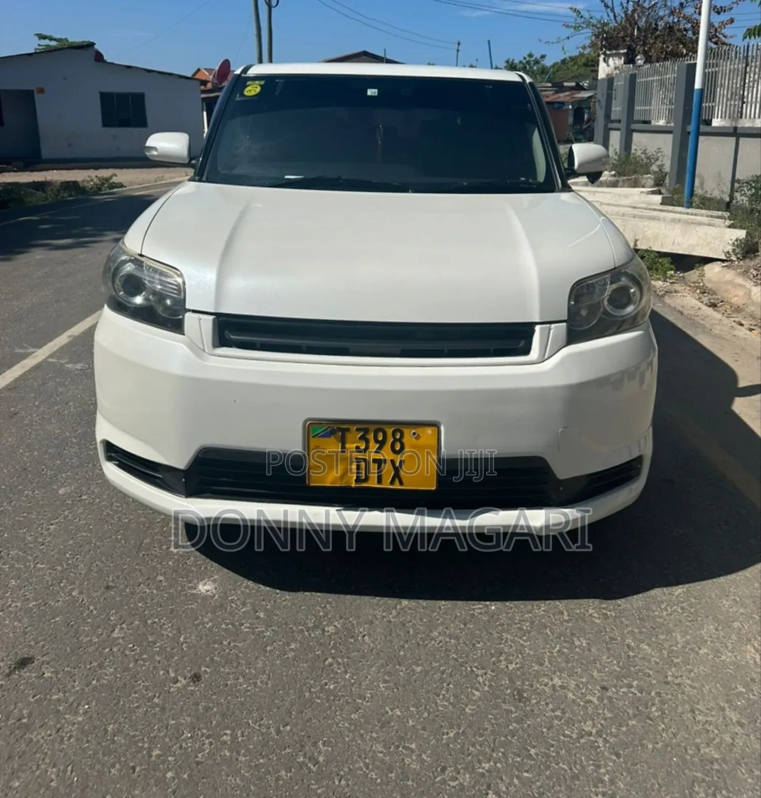 Toyota Corolla Rumion 2010 White