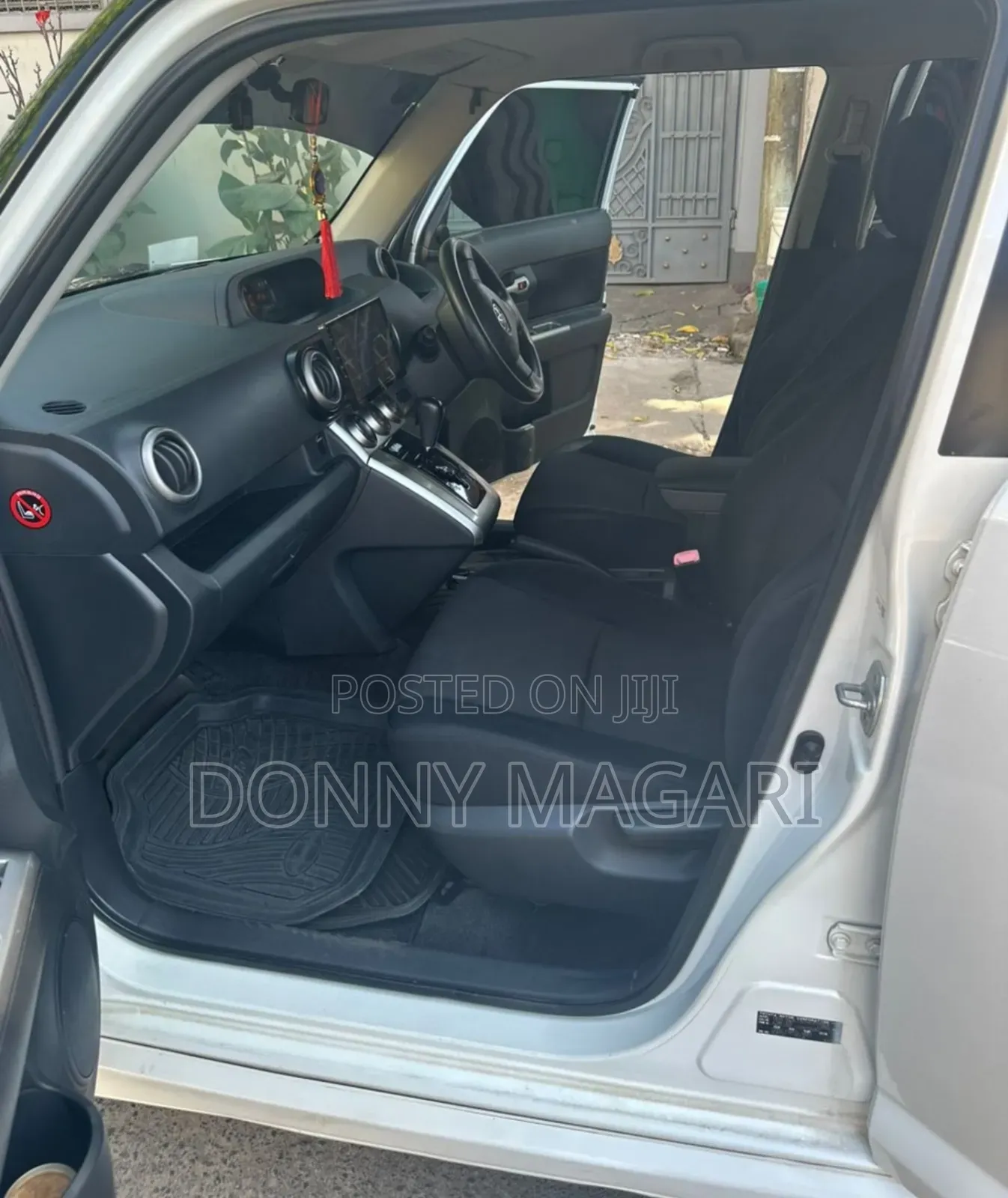 Toyota Corolla Rumion 2010 White