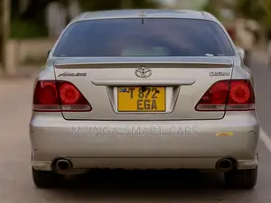 Toyota Crown Royale 2005 Silver