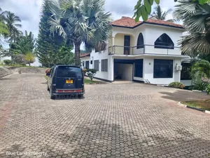 5bdrm House in Goba for rent
