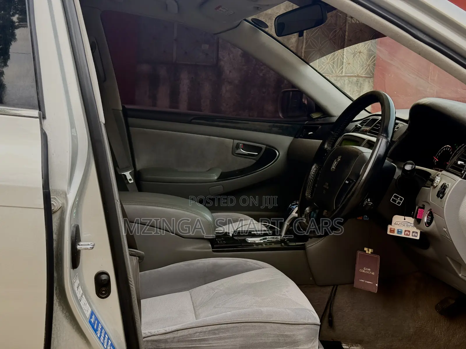 Toyota Crown Royale 2005 Silver