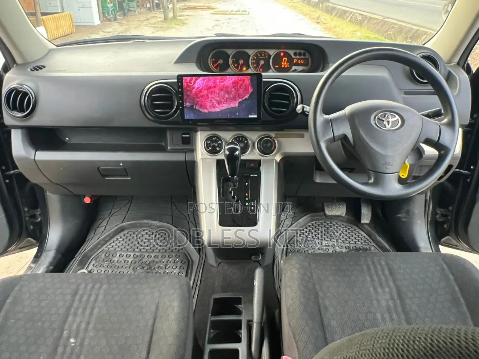 Toyota Corolla Rumion Hatchback 1.5 FWD 2007 Black