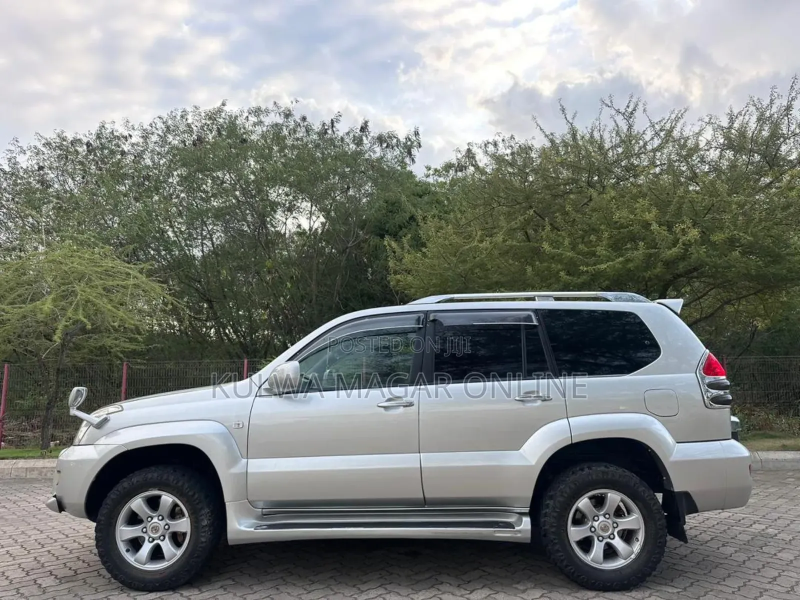 Toyota Land Cruiser Prado 2005 Silver