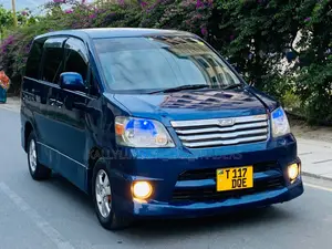 Toyota Noah 2009 Blue