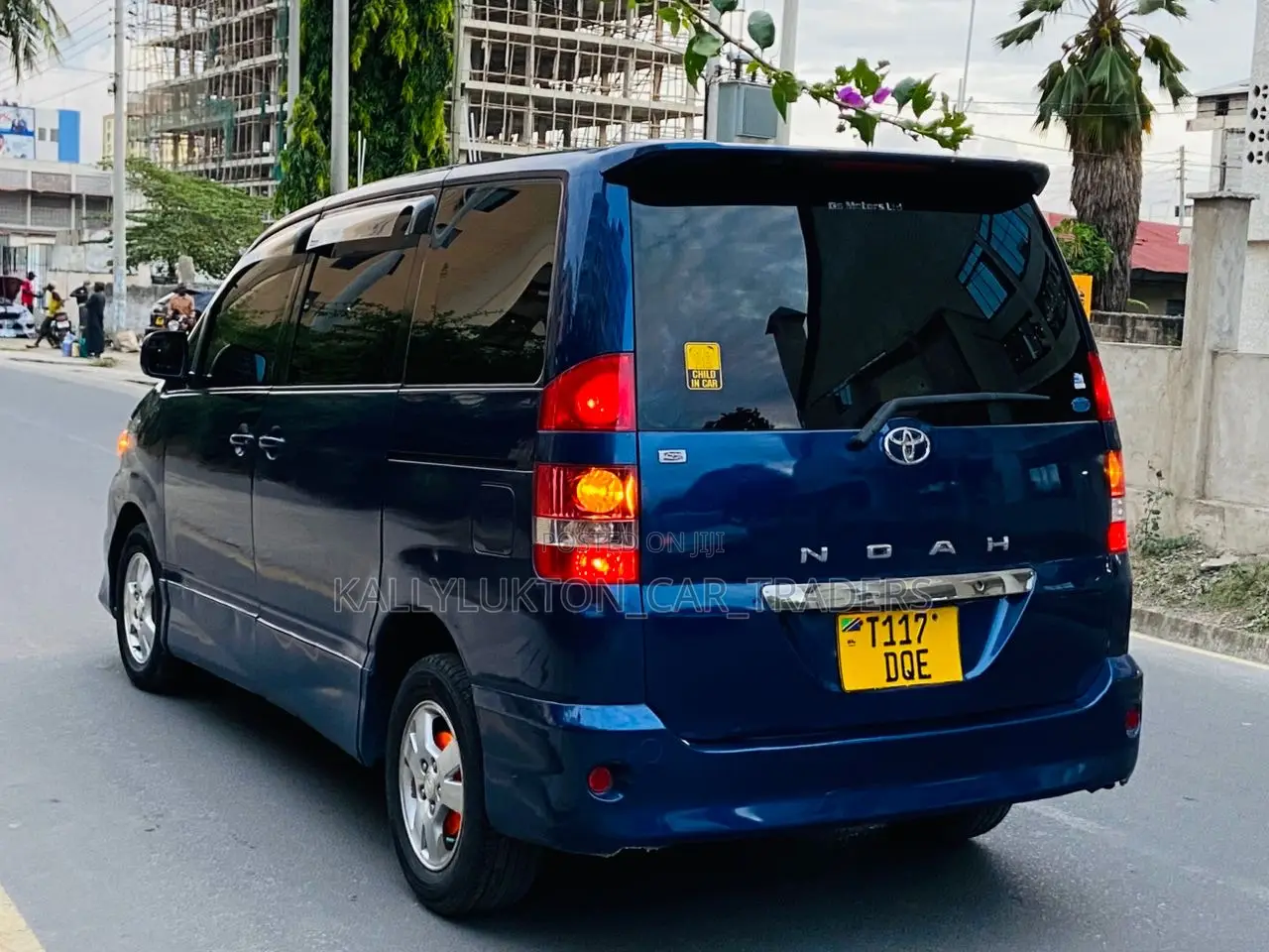 Toyota Noah 2009 Blue