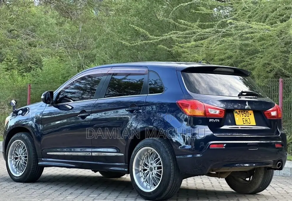 Mitsubishi RVR 2010 Blue