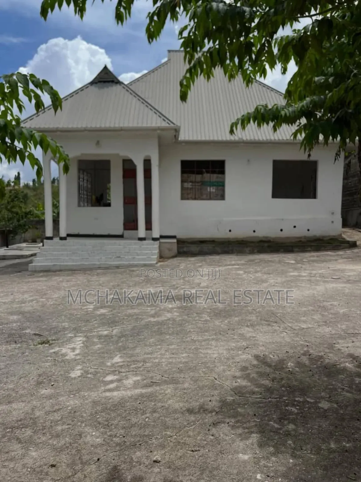 3bdrm House in Mchakama Real Estate, Mbezi for sale