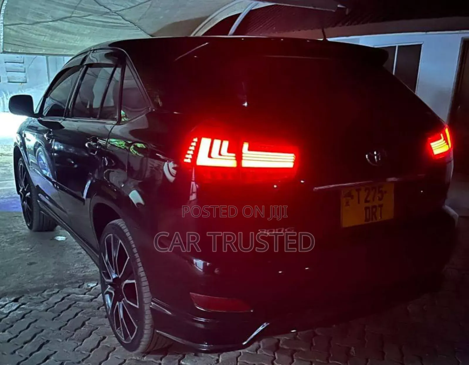 Toyota Harrier 3.0 V6 2005 Black