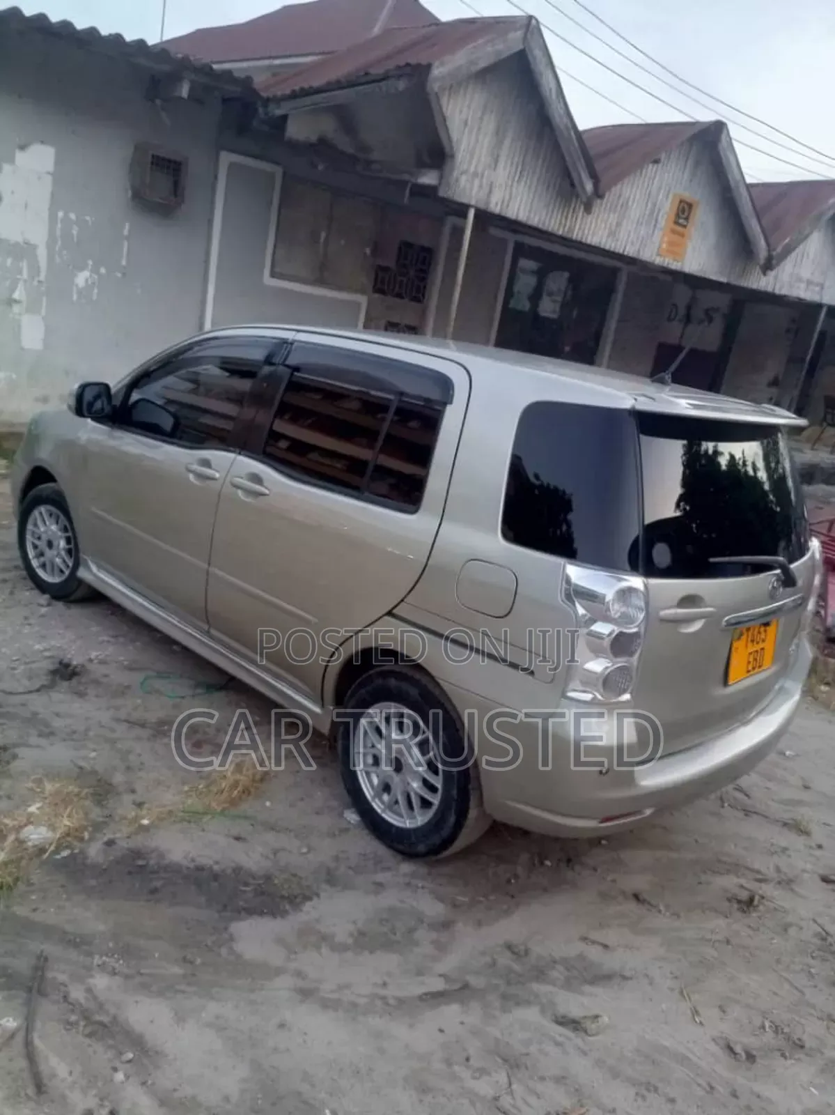 Toyota Raum 1.5 AWD 2005 Silver