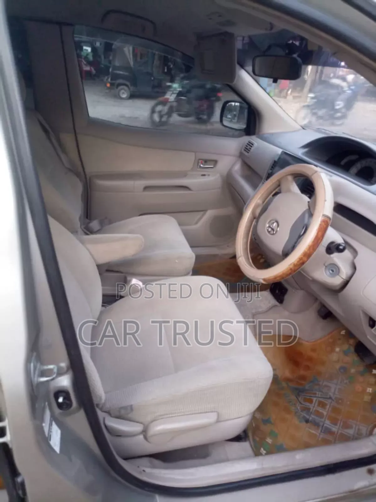 Toyota Raum 1.5 AWD 2005 Silver