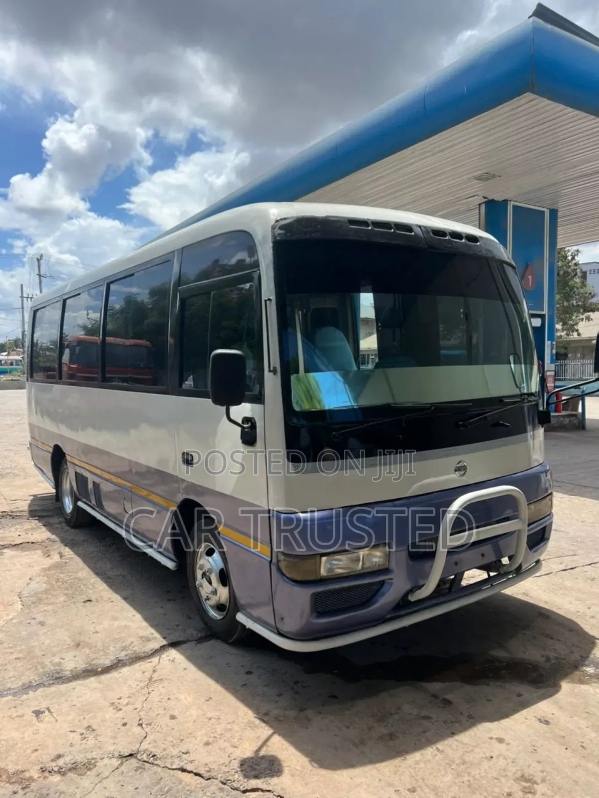 Nissan Civilian 1999 White