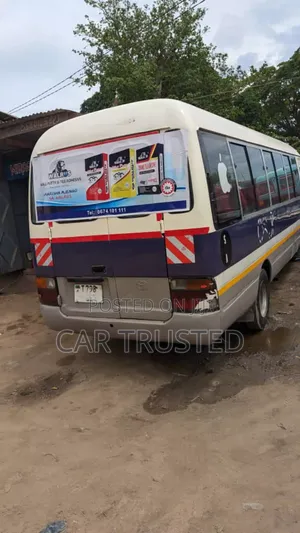 Toyota Coaster 1999 White