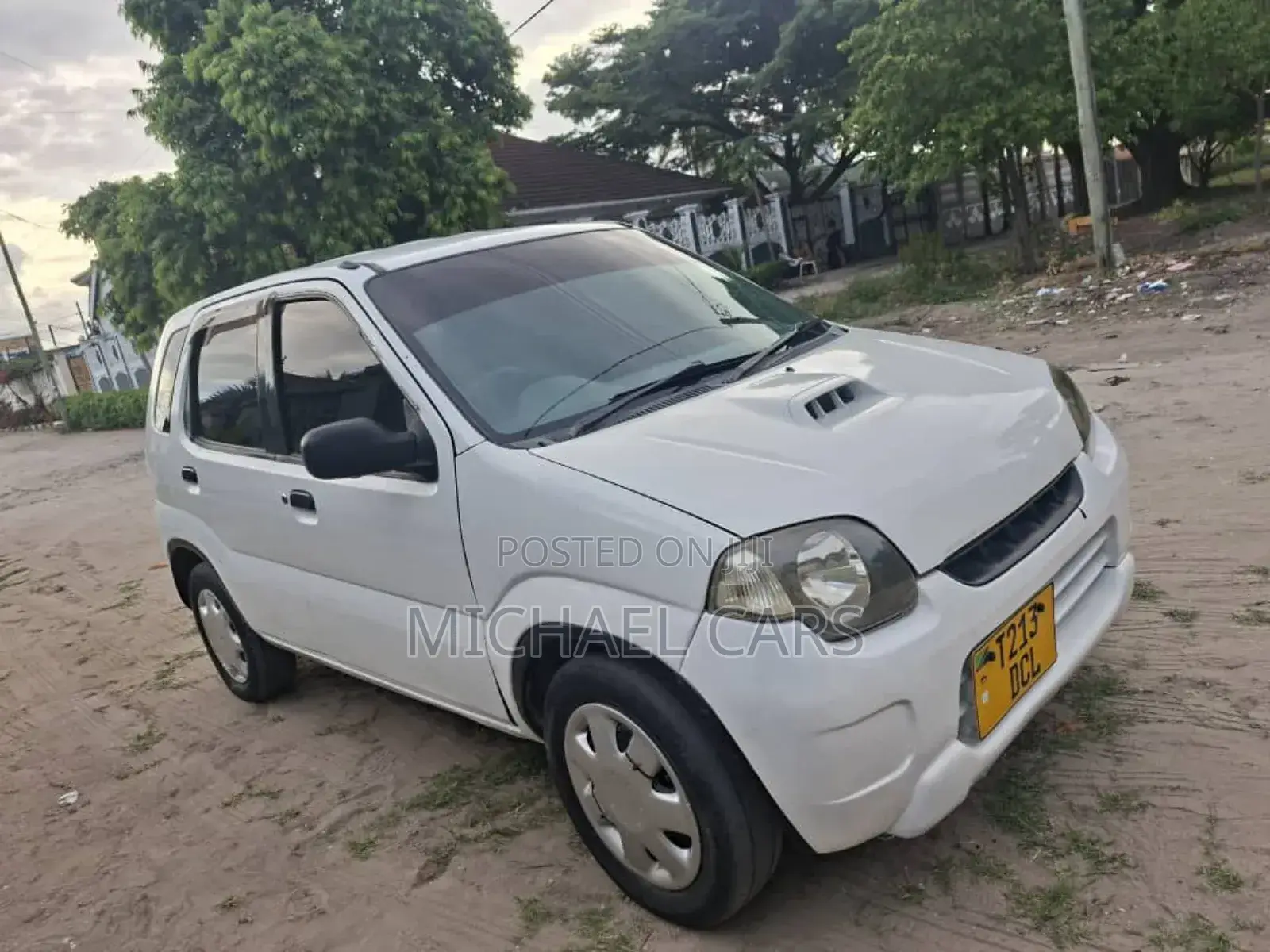 Suzuki Kei 2004 White