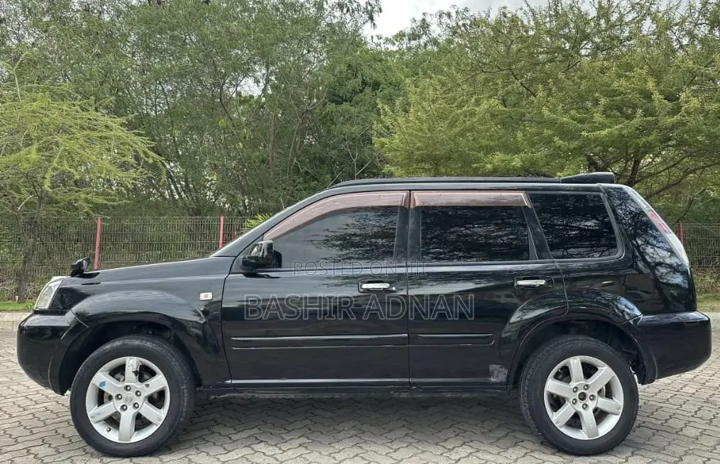 Nissan X-Trail 2.0 2006 Black