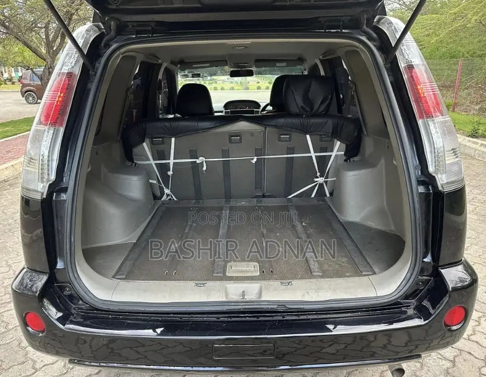 Nissan X-Trail 2.0 2006 Black