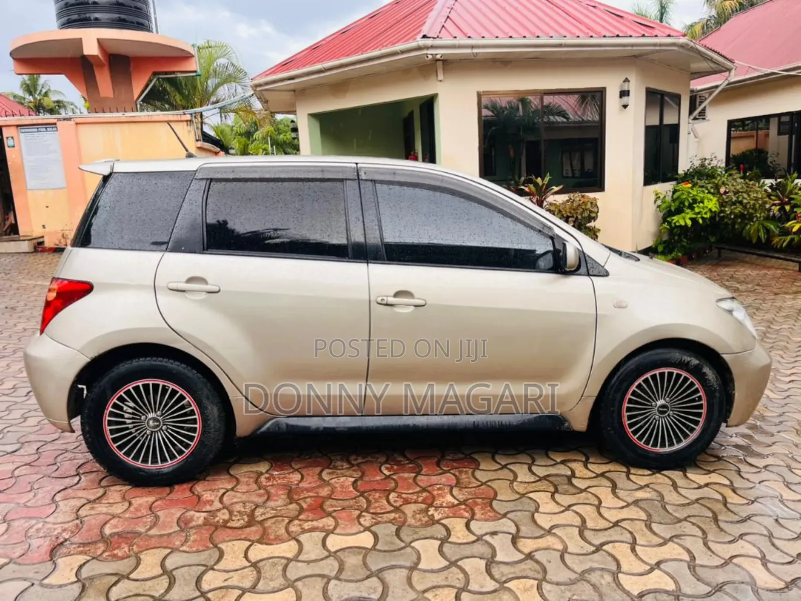 Toyota IST 2003 Silver