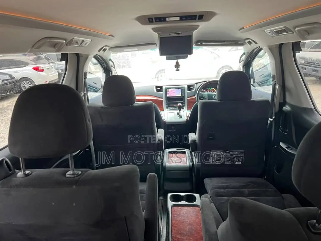 Toyota Vellfire 2010 Black