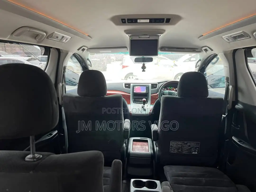 Toyota Vellfire 2010 Black