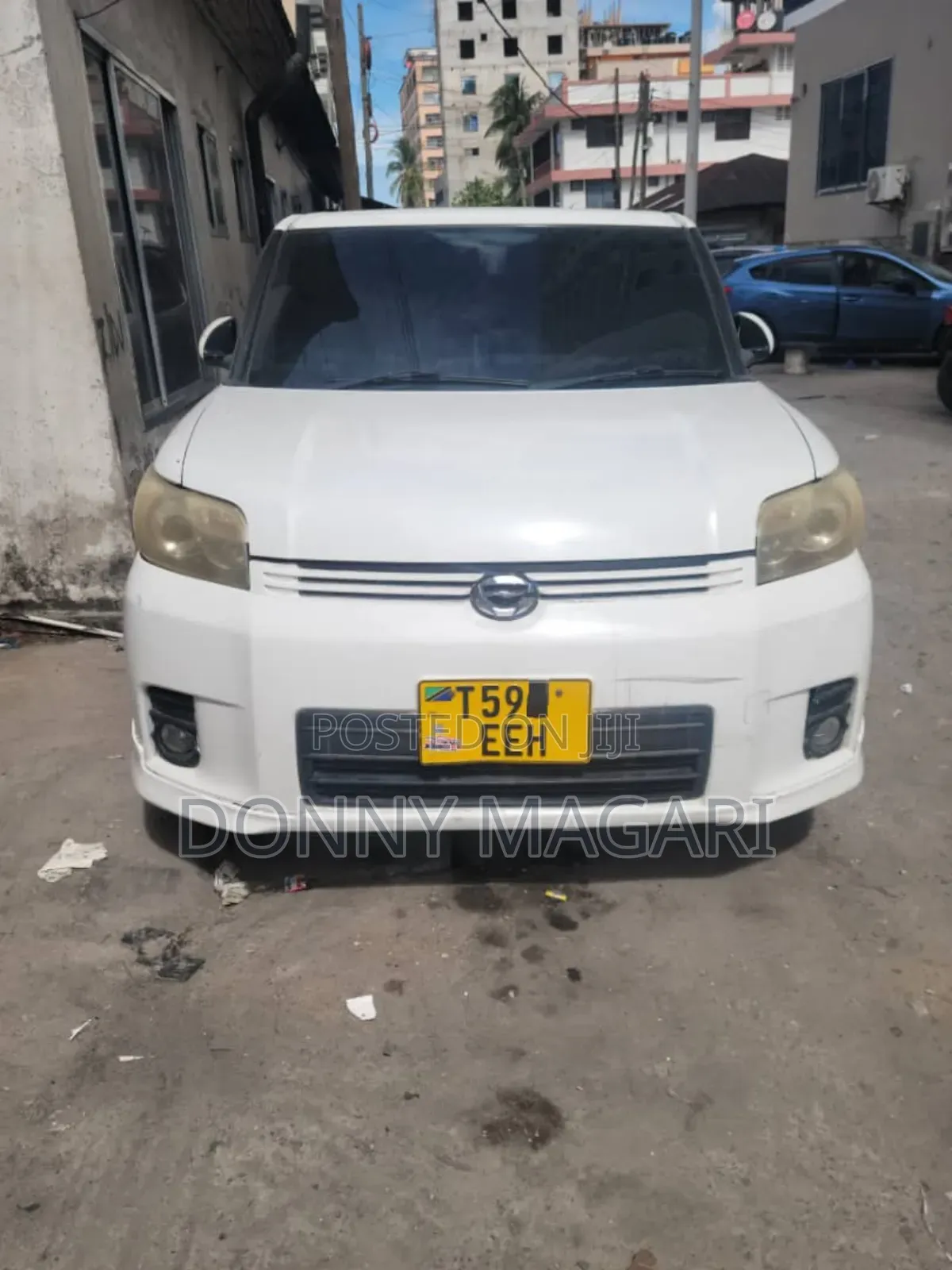 Toyota Corolla Rumion Hatchback 1.5 FWD 2010 White