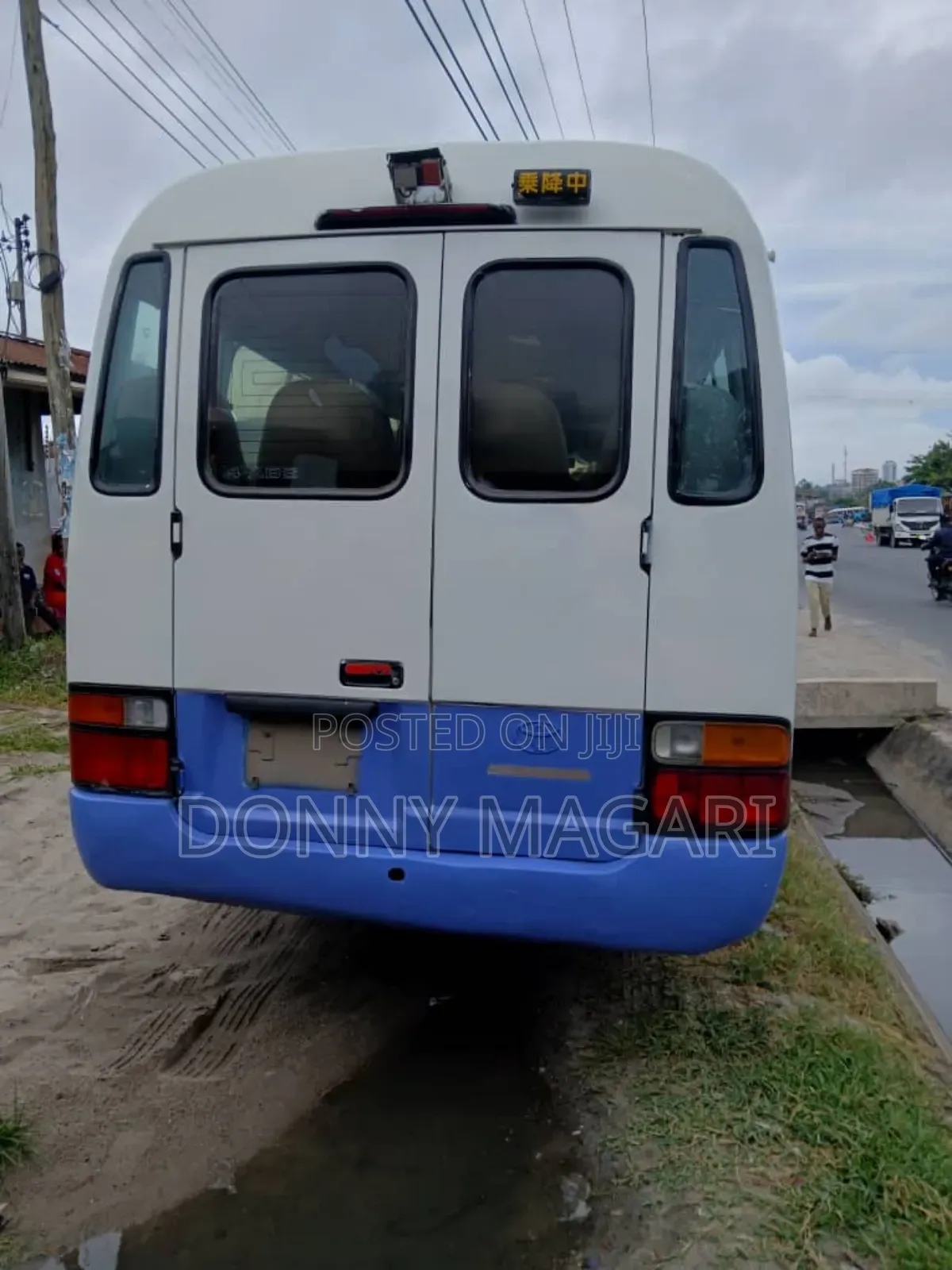 Toyota Coaster 2002 White