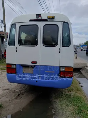 Toyota Coaster 2002 White