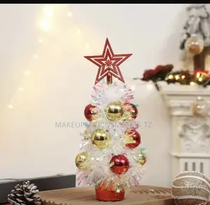Miniature Christmas Tree //