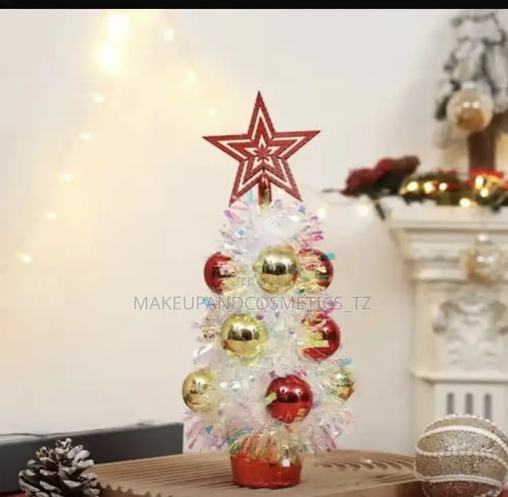 Miniature Christmas Tree //