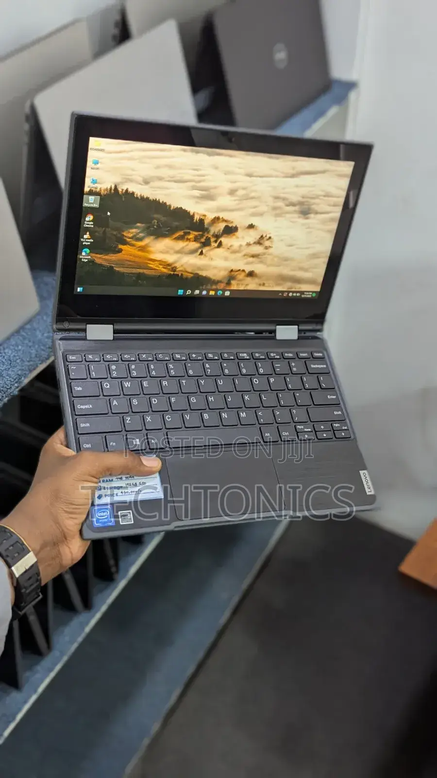 Laptop Lenovo 300e 4GB Intel SSD 160GB