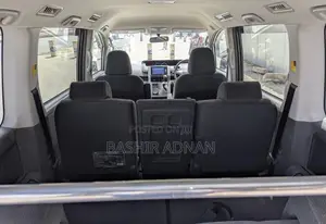 Toyota Noah 2.0 143hp FWD (7 Seater) 2008 Silver