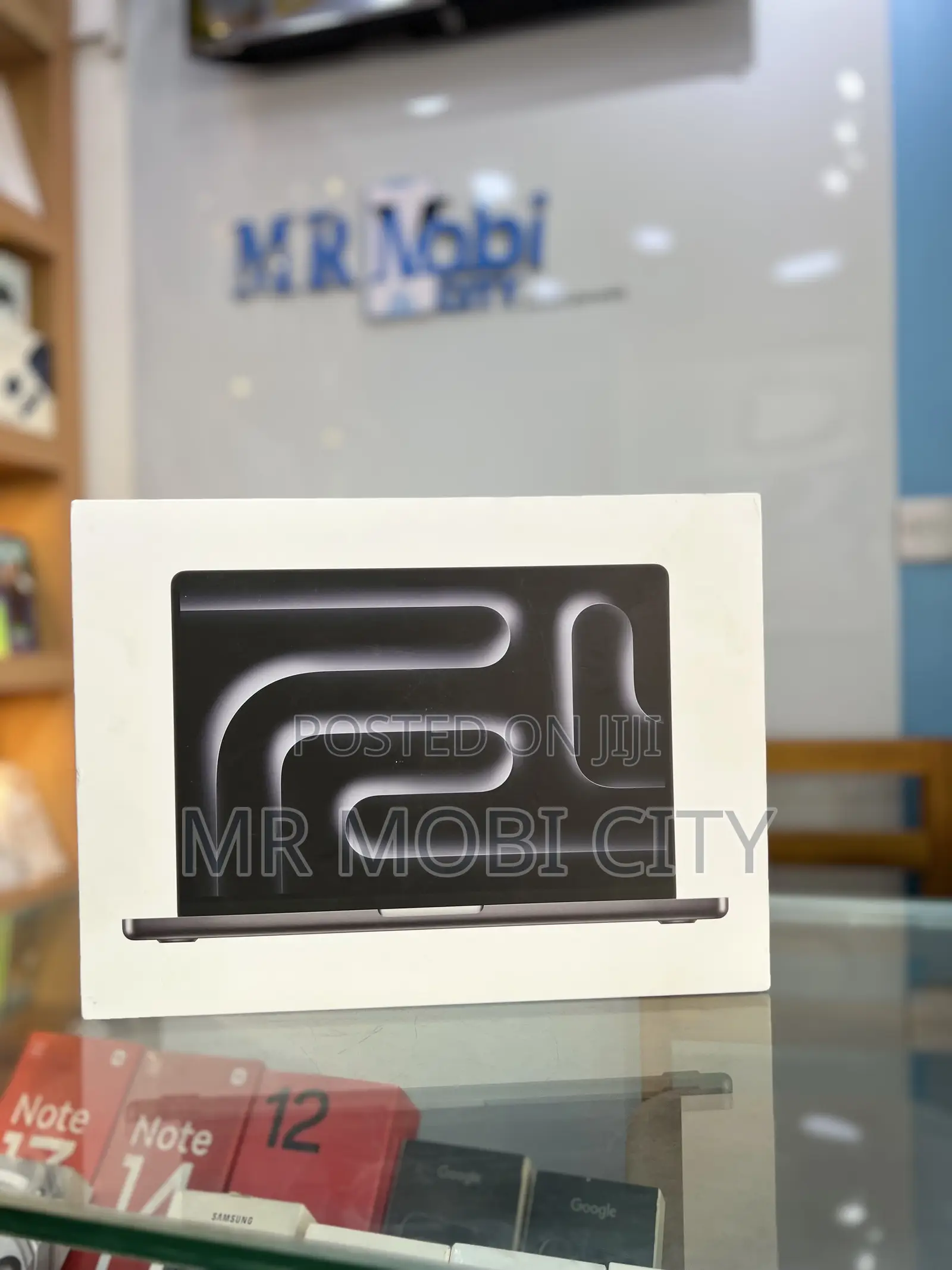 New Laptop Apple MacBook Pro 2024 M4 Pro 14-Inch 24GB SSD 512GB