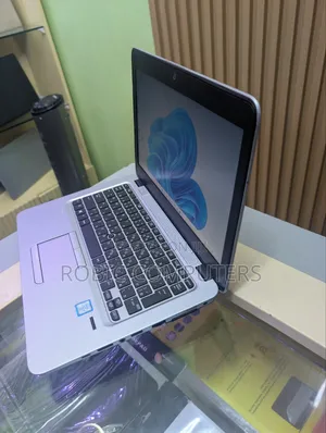 Laptop HP EliteBook 820 G3 16GB Intel Core I7 SSD 256GB