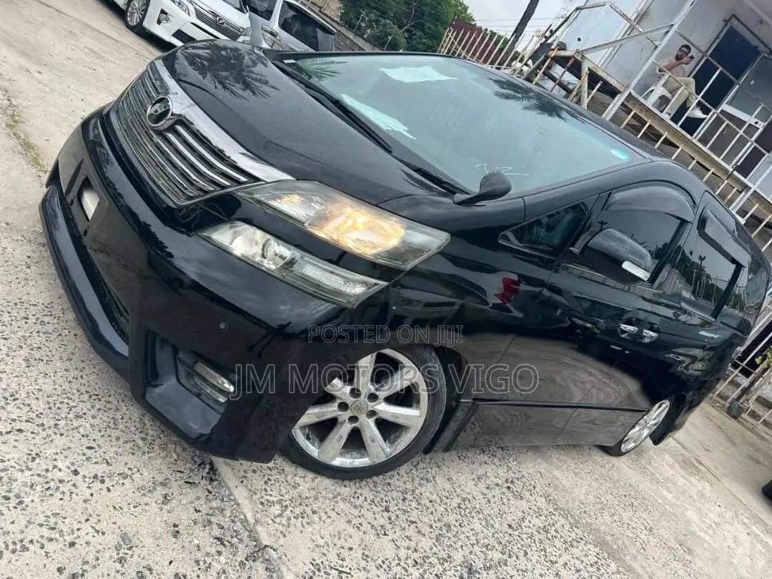 Toyota Vellfire 2010 Black