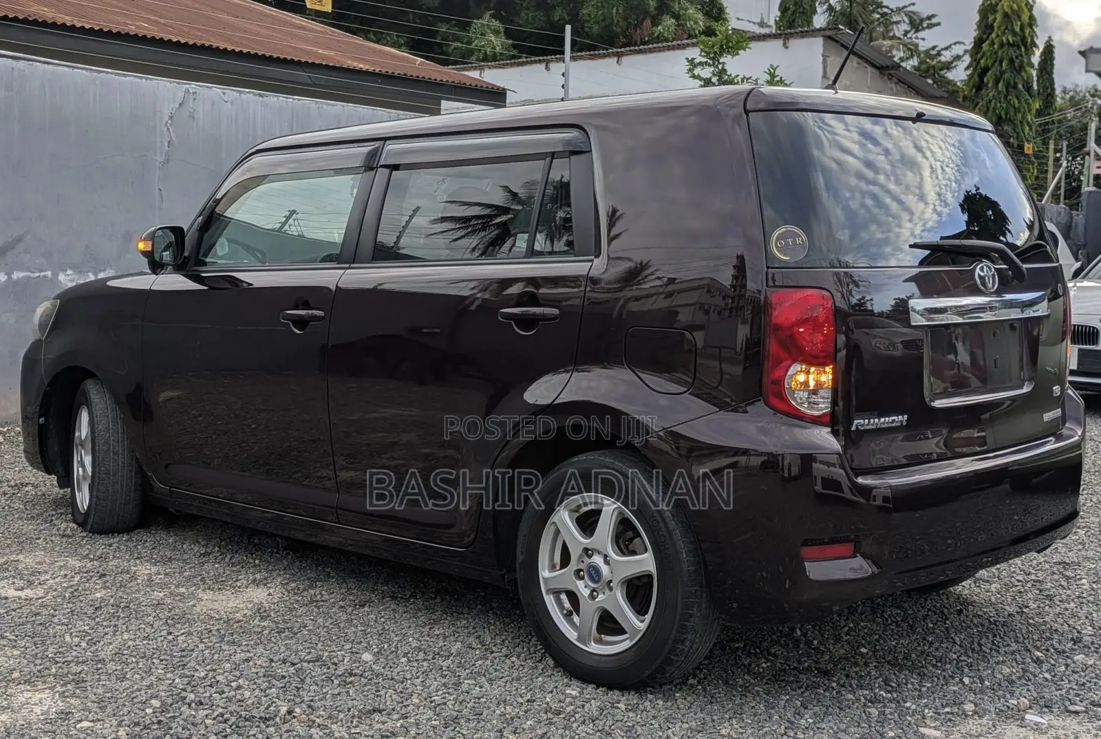 Toyota Corolla Rumion Hatchback 1.5 FWD 2008 Maroon
