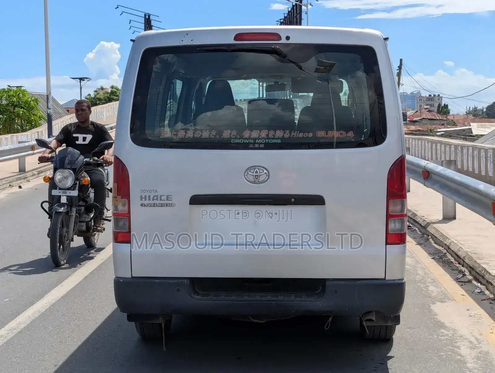 Toyota HiAce 2006 Silver