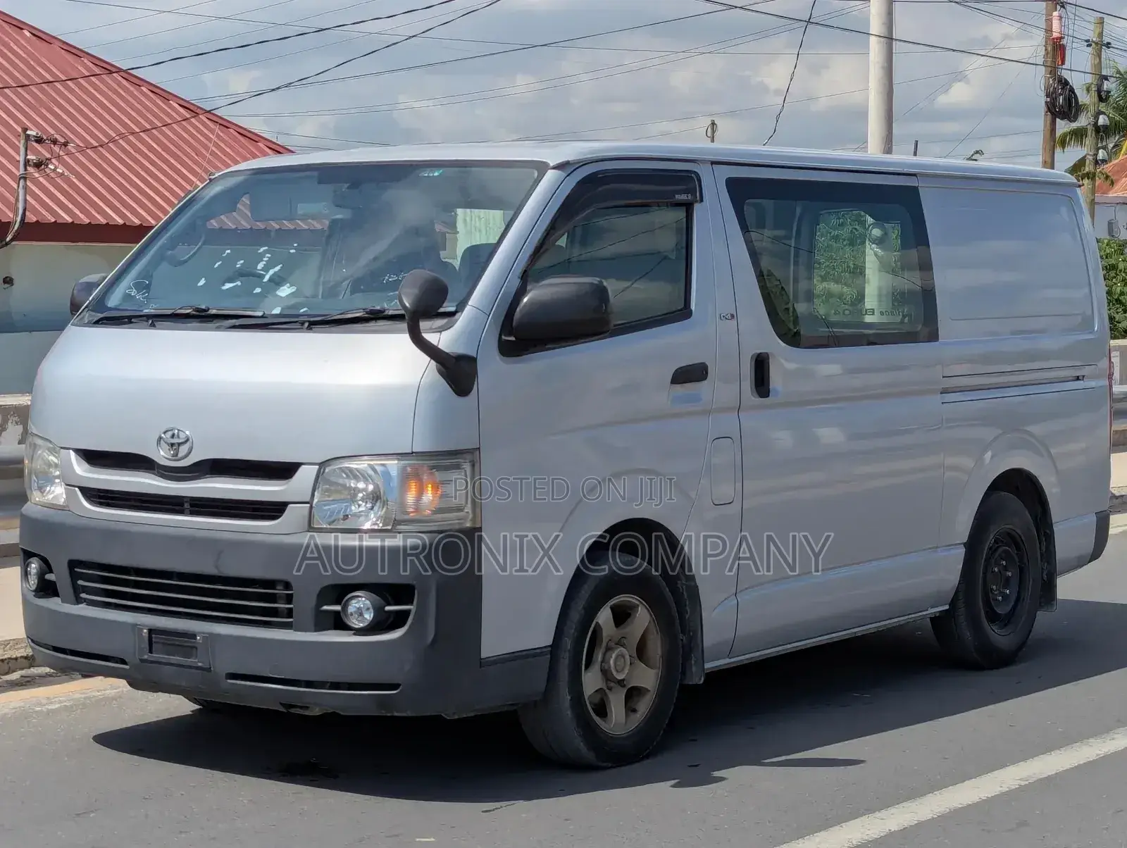 Toyota HiAce 2006 Silver