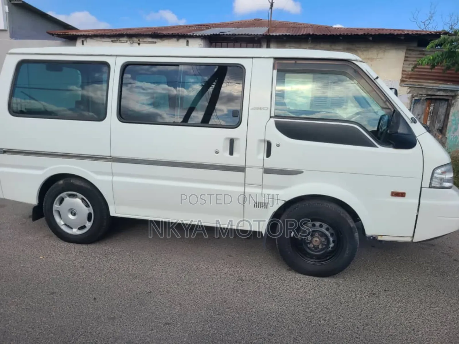 Mazda Bongo 2010 White