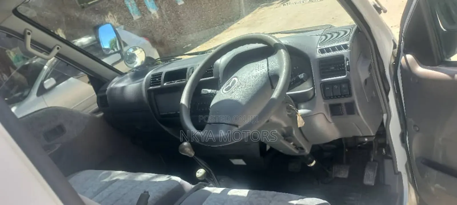 Mazda Bongo 2010 White