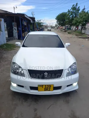 Toyota Crown 2006 White