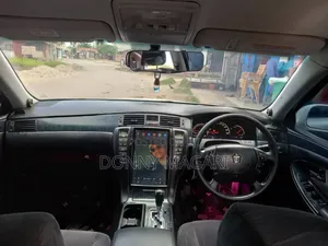 Toyota Crown 2006 White
