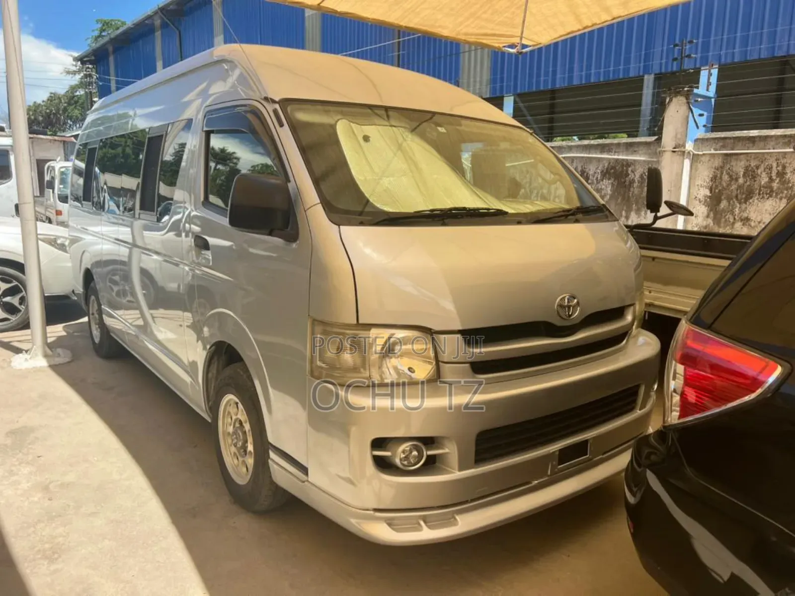 Toyota HiAce 2009 Silver