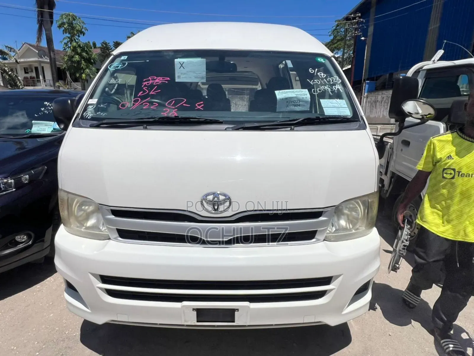 Toyota HiAce SV Premium 2013 White