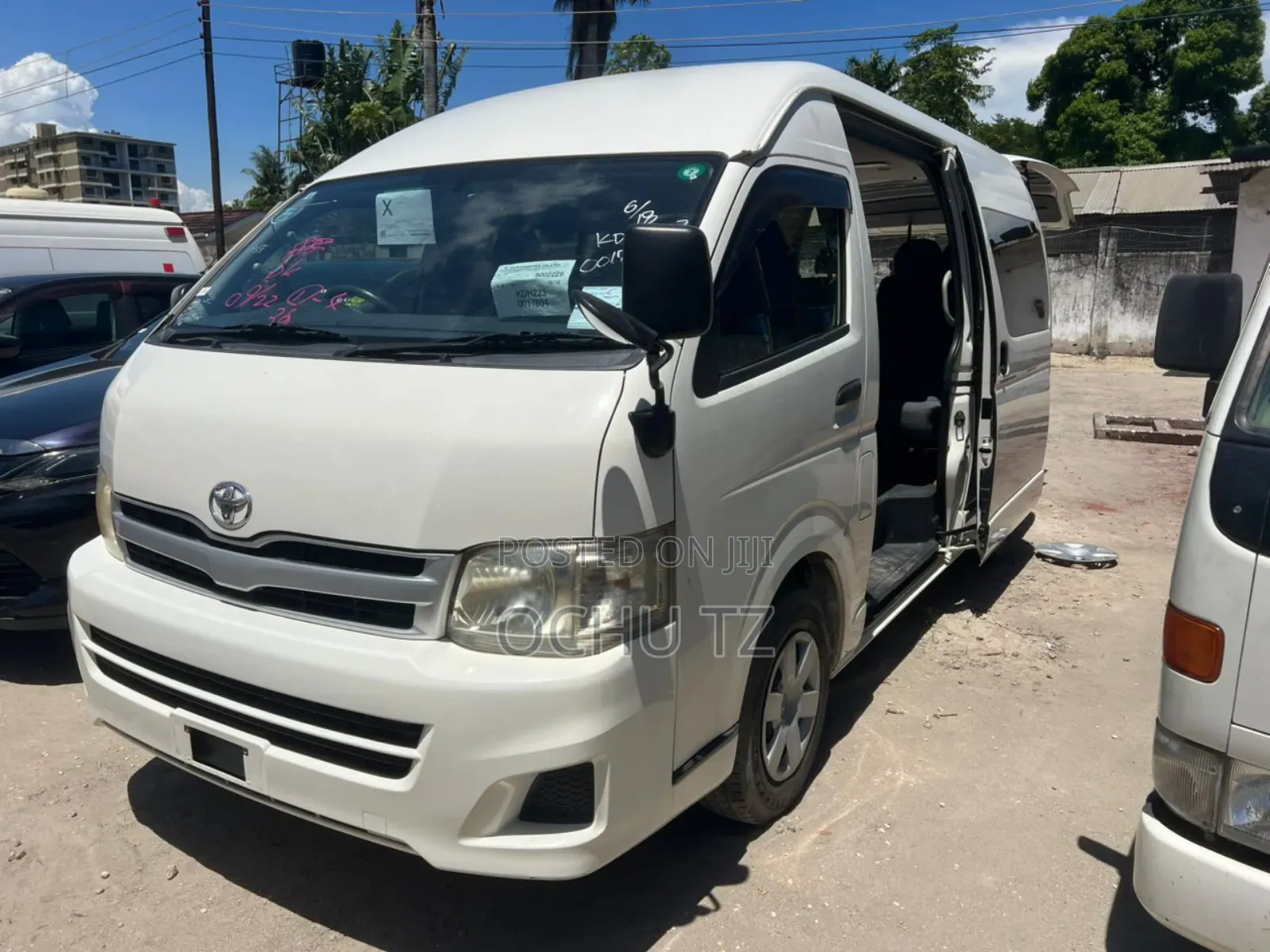 Toyota HiAce SV Premium 2013 White