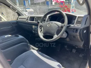 Toyota HiAce SV Premium 2013 White