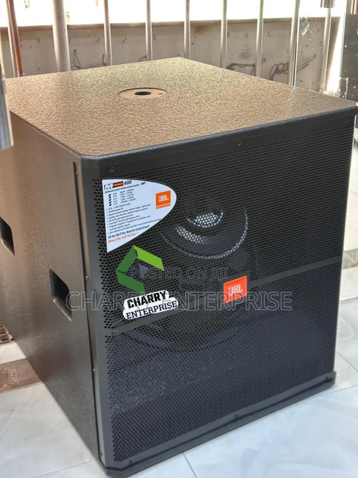 JBL Professional Powerful High-Power Single Base Speaker 18" Inch