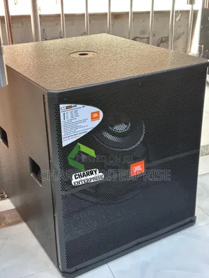 JBL Professional Powerful High-Power Single Base Speaker 18" Inch