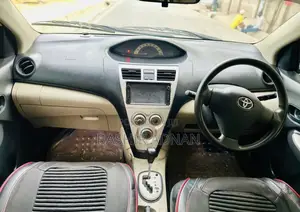 Toyota Belta 2007 Silver