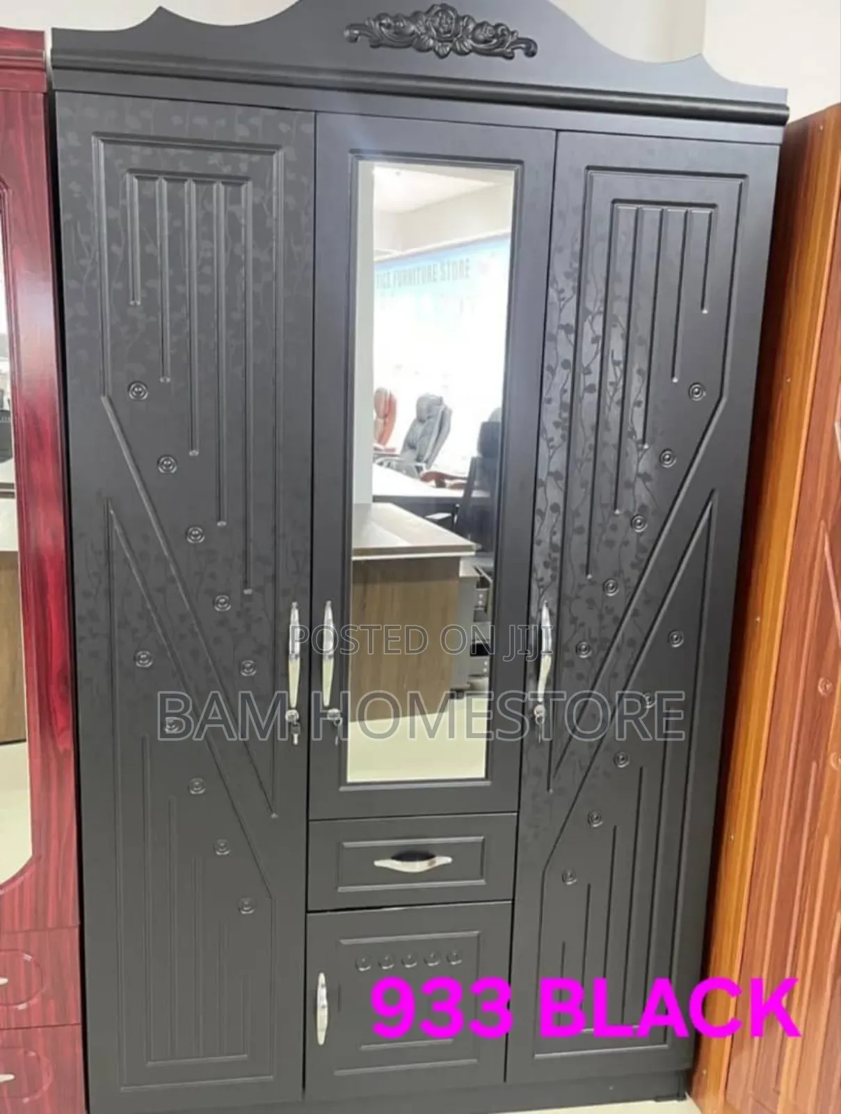 Elegant 3-Door Wood Wardrobe( Imported Kabati La Nguo 3 Doors)