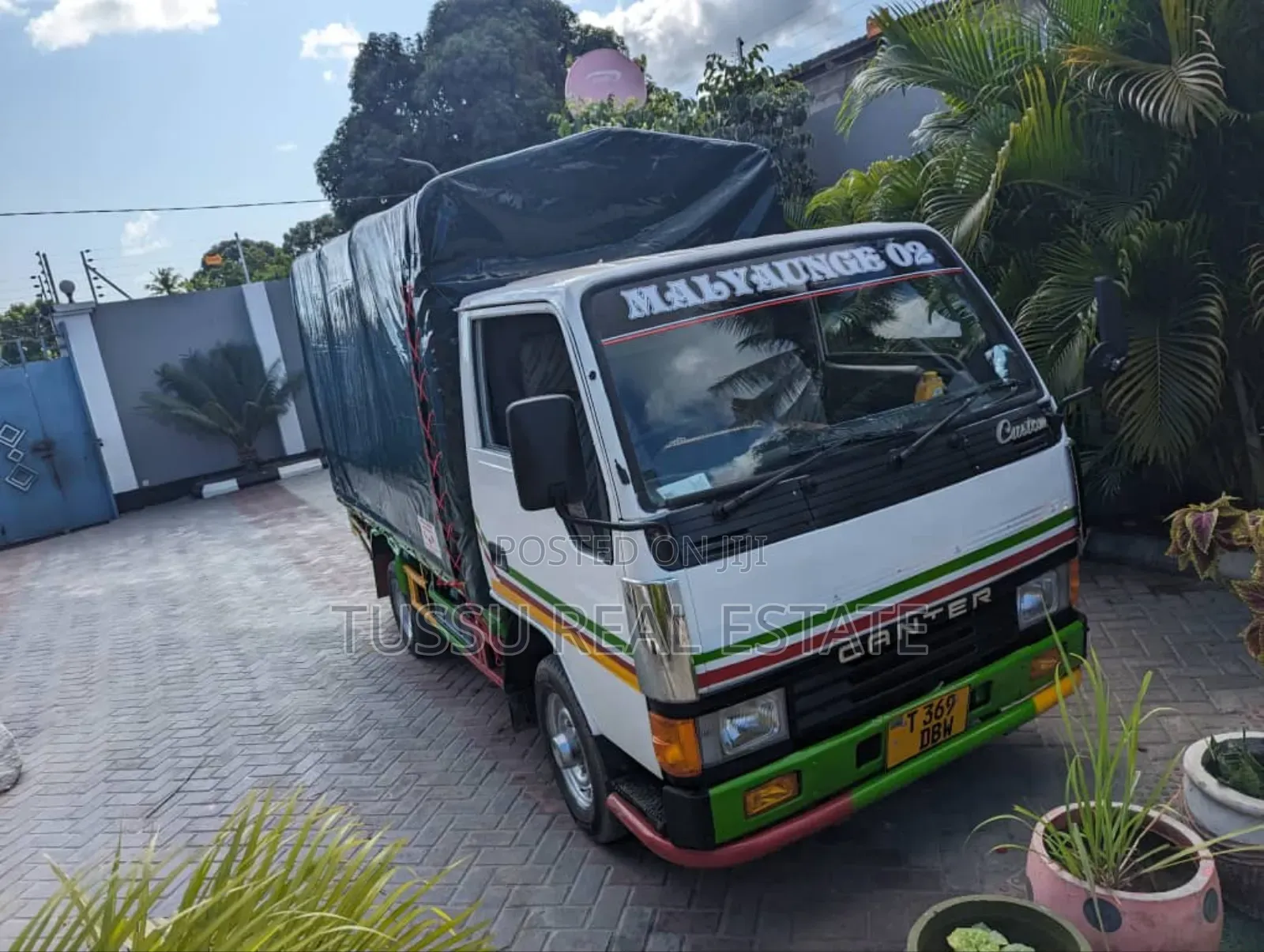 Mitsubishi Canter 1998 White